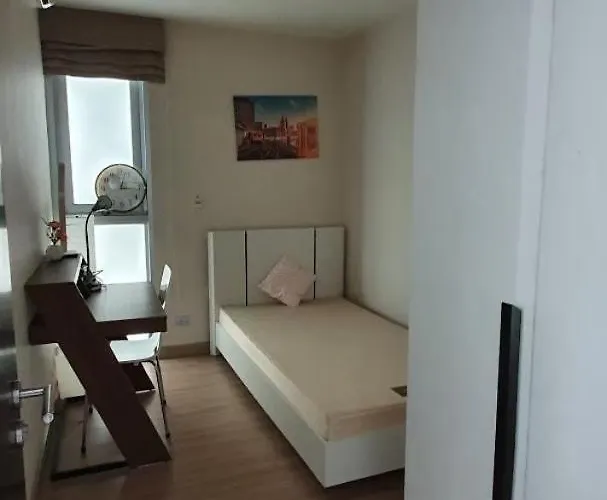 Appartamento Sky Walk Spacious 2br Near Bts Phra Khanong Bangkok